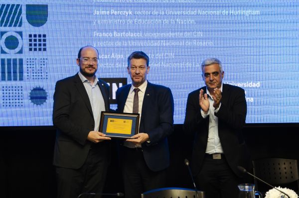 2025 12 02 PLENARIO 40 ANOS 0608